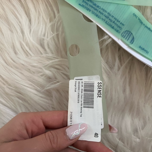 Off White Crop Top Orange - Picture 4 of 5